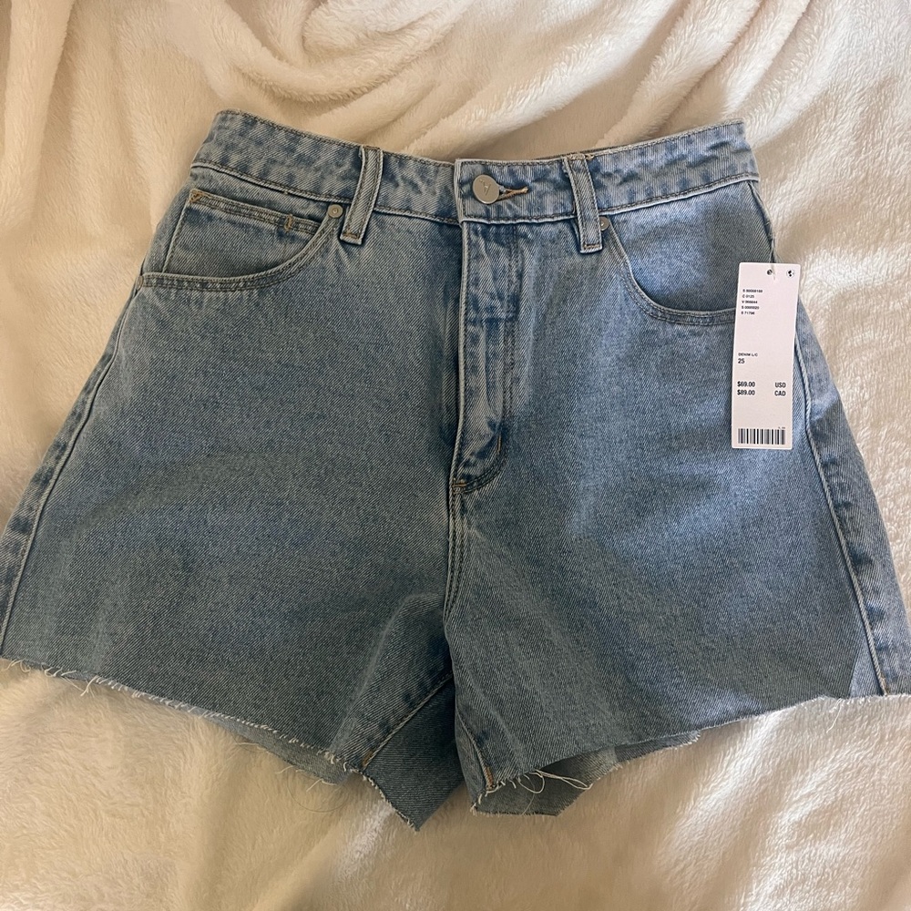 Abrand A Venice Short Esmeralda size 25 / AU 7 NEW UNWORN WITH TAGS